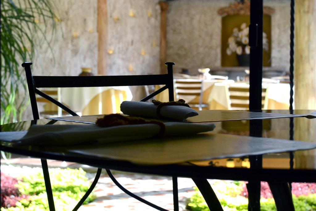 Hostal Villa Toscana Guatemala City Exterior foto