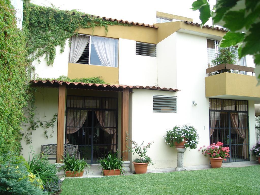 Hostal Villa Toscana Guatemala City Exterior foto