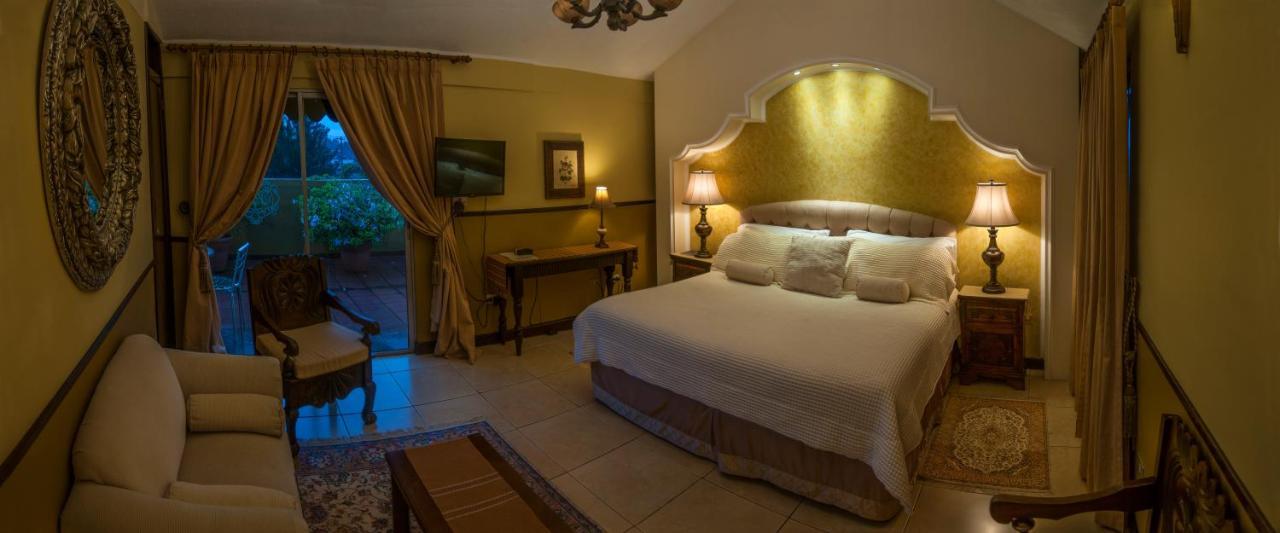 Hostal Villa Toscana Guatemala City Exterior foto