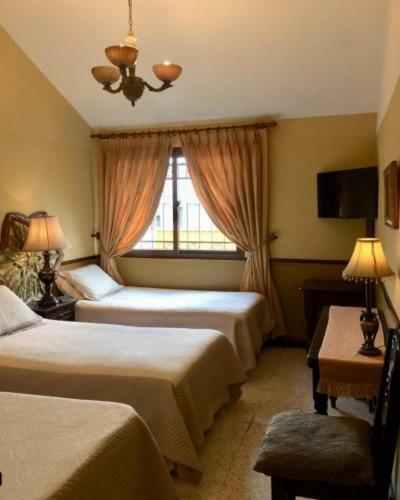 Hostal Villa Toscana Guatemala City Exterior foto
